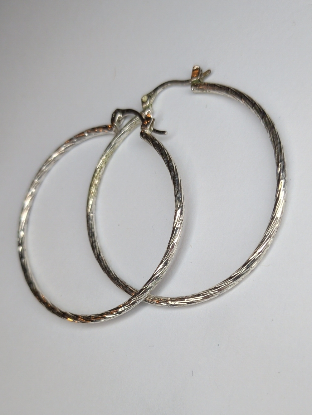 Vintage 80s Hoop Earrings Silver Tone Roped Thin Lightweight Classic 1.75"